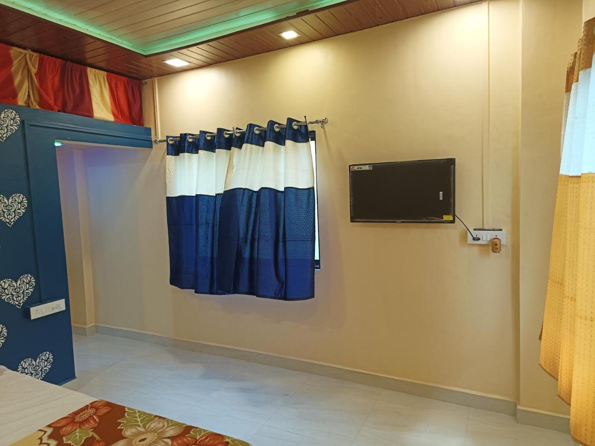 Shree Nivas Home Stay Shrivardhan Exterior photo